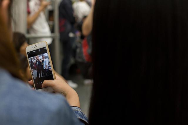 百度胖老师吧上海市公 安局轨道交通分局石宇玉老师求救  抖音快手百度贴吧百科图片视频知道搜索上海胖老师 ...