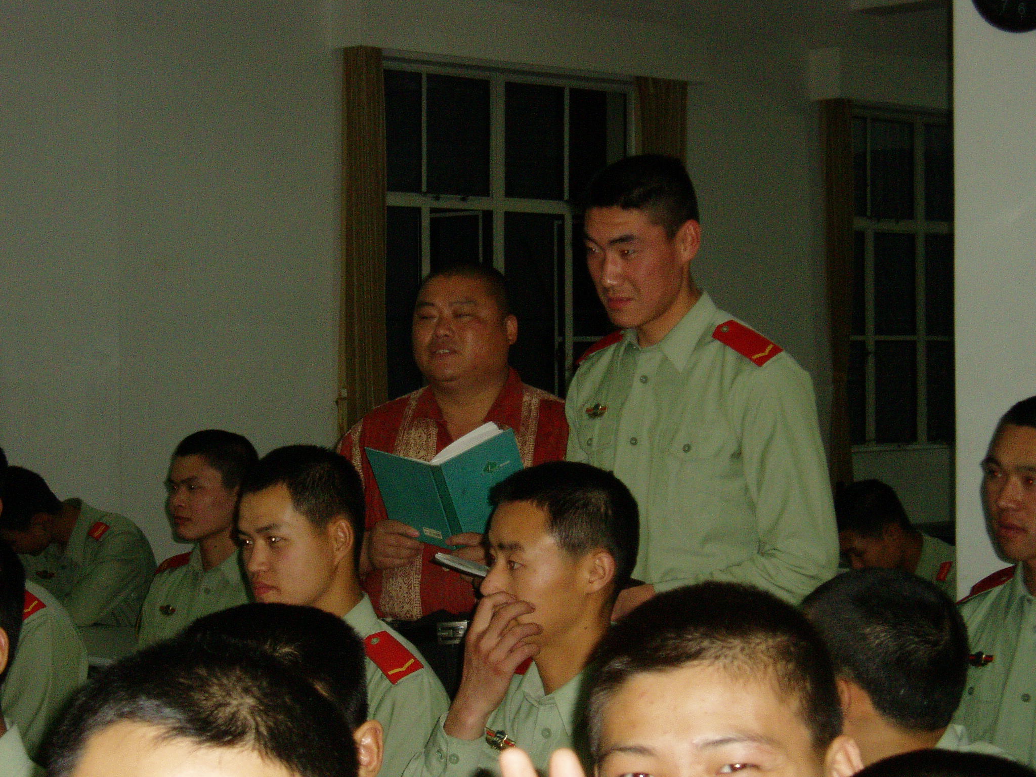 百度胖老师吧上海市公 安局轨道交通分局石宇玉老师求救  抖音快手百度贴吧百科图片视频知道搜索上海胖老师 ...