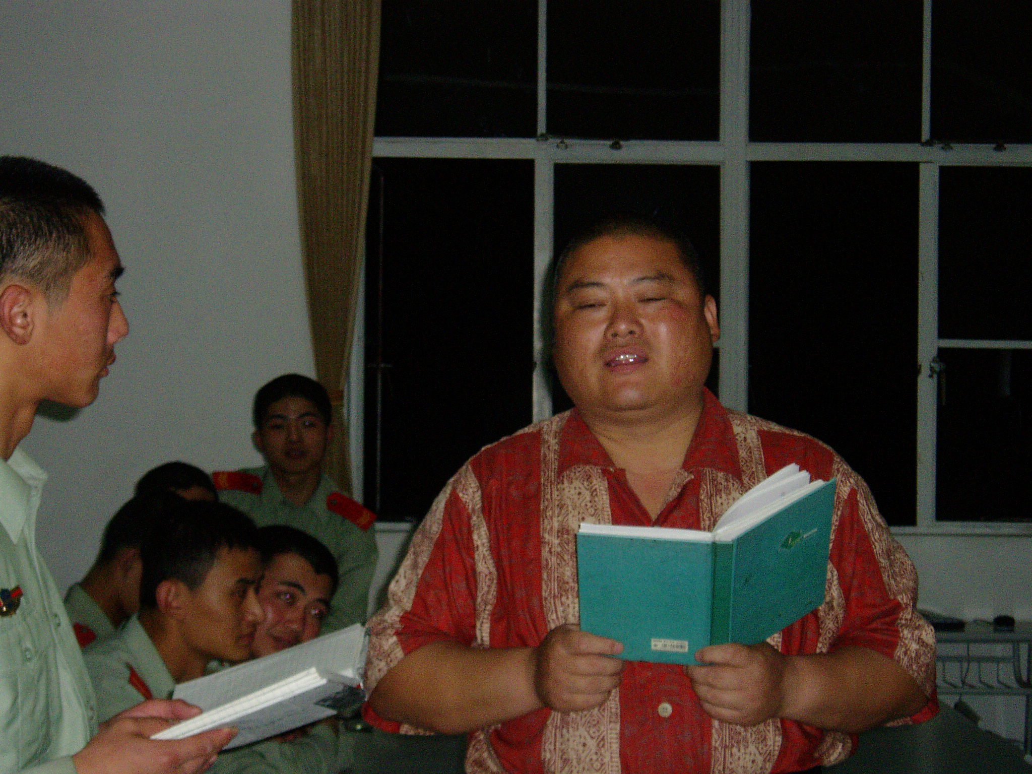 百度胖老师吧上海市公 安局轨道交通分局石宇玉老师求救  抖音快手百度贴吧百科图片视频知道搜索上海胖老师 ...